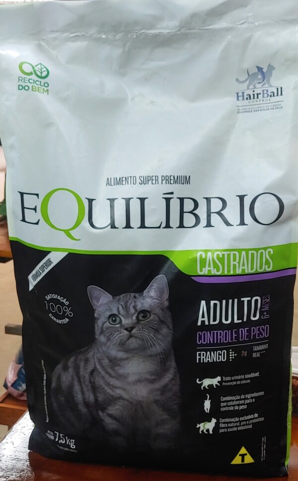 Equilibrio Gatos Castrados Salmão